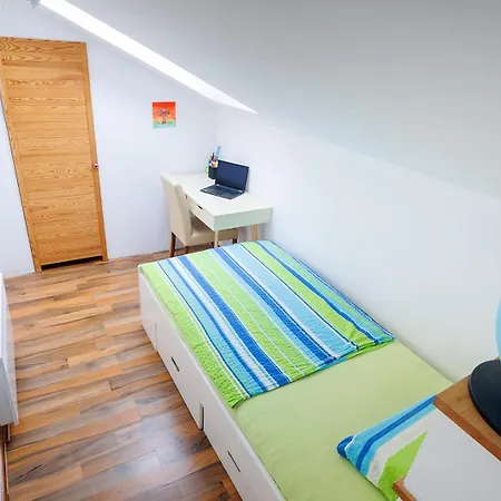 Rural Retreat - Comfort Oasis Oplotnica