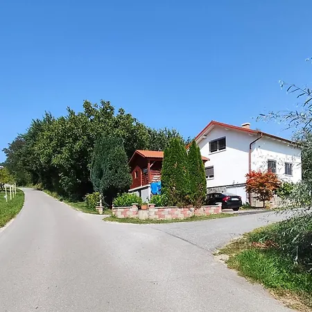 Pohorje Retreat I *