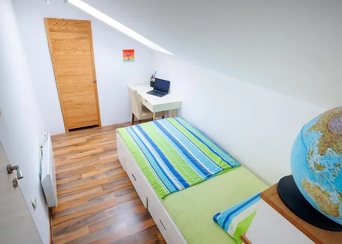 Rural Retreat - Comfort Oasis Oplotnica