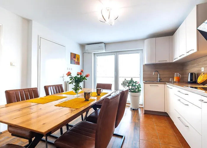 Rural Retreat - Comfort Oasis Oplotnica